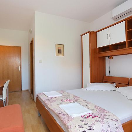 Apartments By The Sea Zivogosce - Blato, Makarska - 1057 Blato  Quarto foto